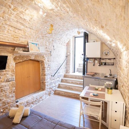 Piccola Pietra Bianca Hotel Giovinazzo Bagian luar foto