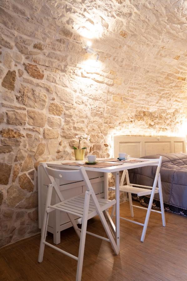 Piccola Pietra Bianca Hotel Giovinazzo Bagian luar foto