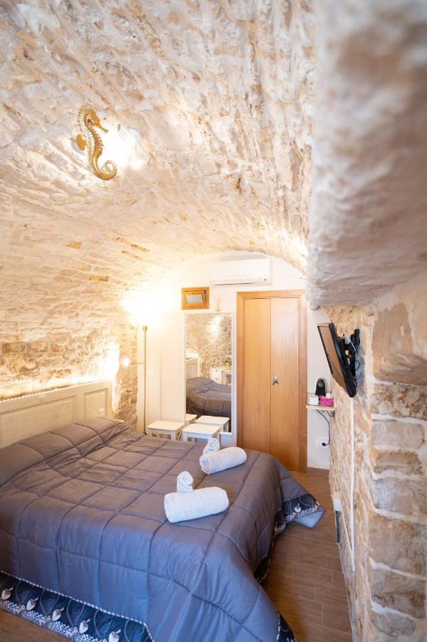 Piccola Pietra Bianca Hotel Giovinazzo Bagian luar foto
