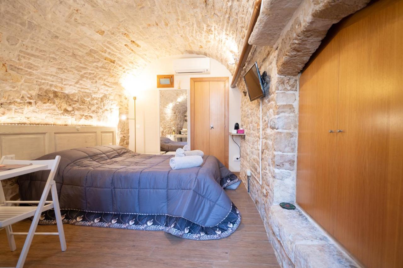 Piccola Pietra Bianca Hotel Giovinazzo Bagian luar foto