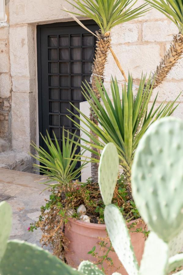 Piccola Pietra Bianca Hotel Giovinazzo Bagian luar foto