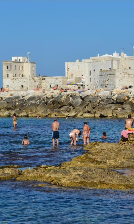 Piccola Pietra Bianca Hotel Giovinazzo Bagian luar foto
